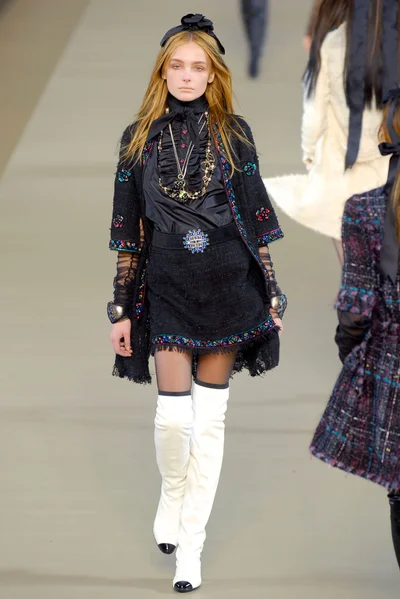 Look 4